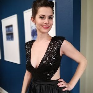 Mustard Seed plunging side cutout black dress